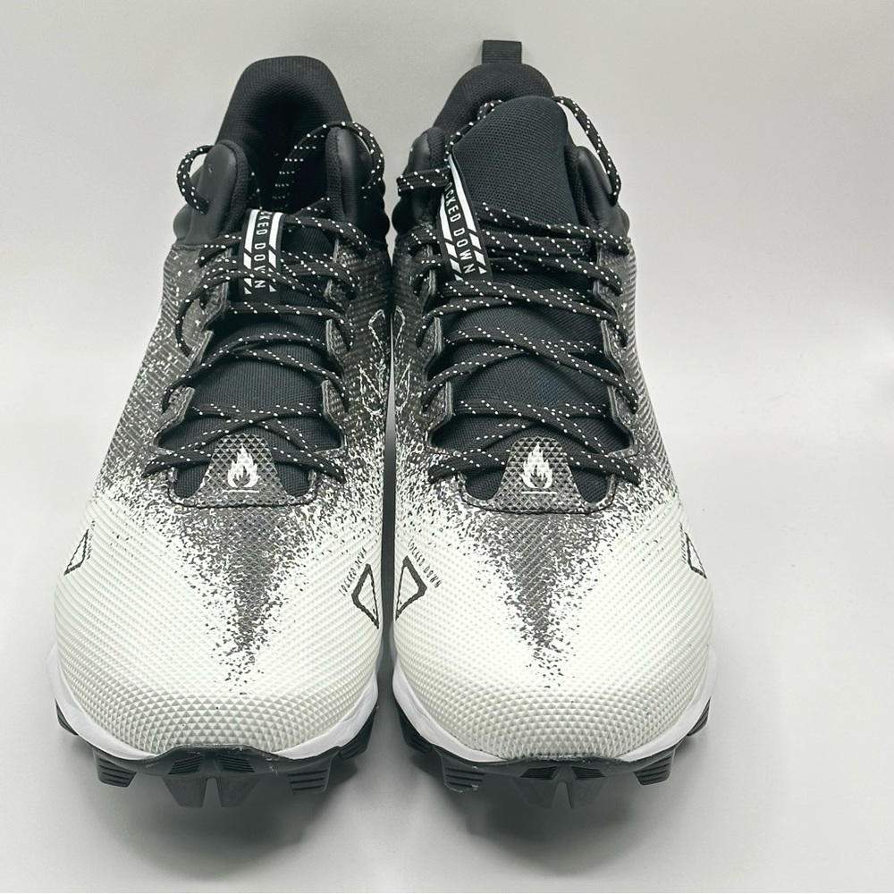 Men’s Under Armour Spotlight Franchise 2.0 3025083-001 Black Football Cleats 16 - Picture 2 of 11